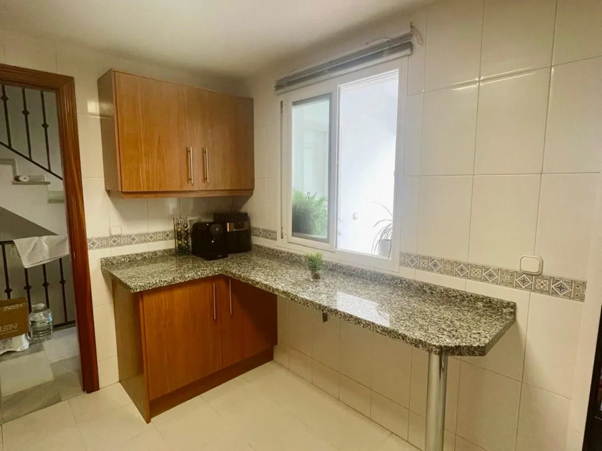 5da72a4a-8678-4e7b-9a17-ef0c40df1915