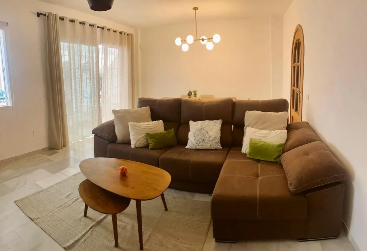 8d6ded80-55fb-4e08-8204-26d2d6b41f87