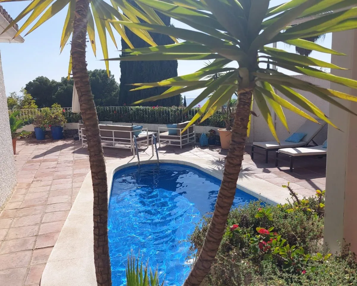 dba30c8f-3437-40c8-8920-8ad58cbc78aa