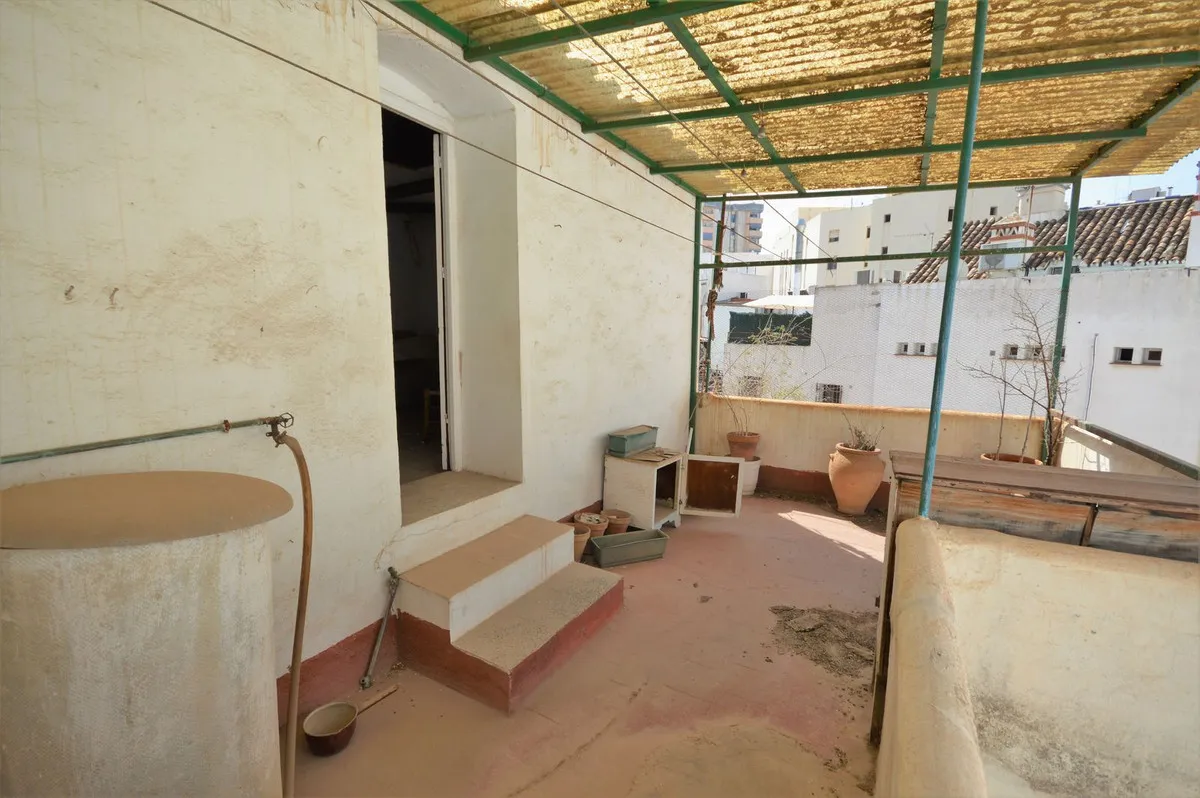 5f7f0668-8da7-4bb9-b1f6-5c83df67d802