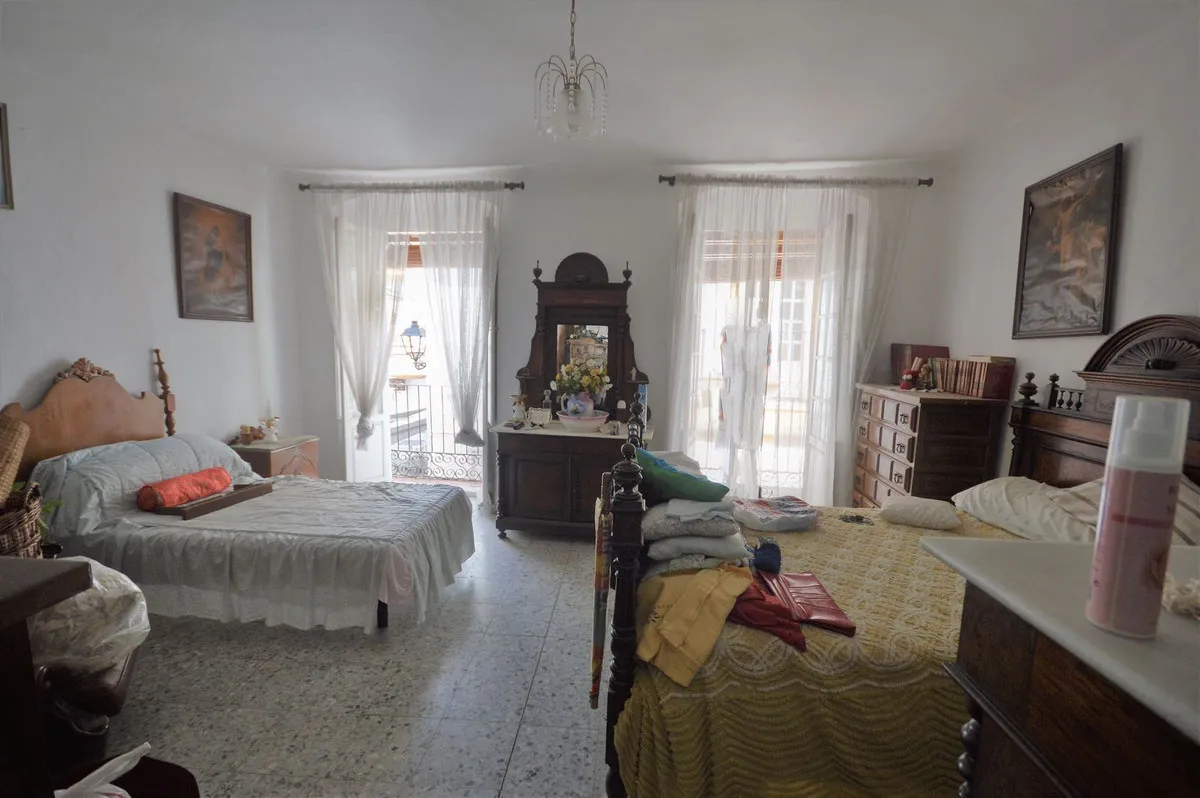 8354b1f0-cfdd-47ba-aac7-5f2e8b09d35f