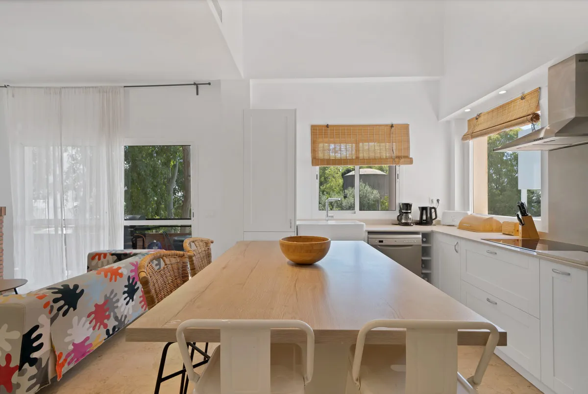 076d80b3-dc89-4658-a0bc-babf3ddf5f99