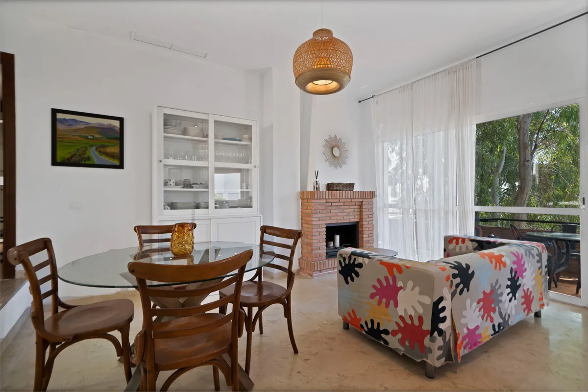 3f2282f3-c628-4219-99d7-5f2fb4778a89