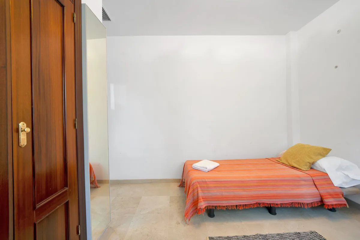 8b5ab0a2-20a9-42c6-b035-d6ef6b4df9e6