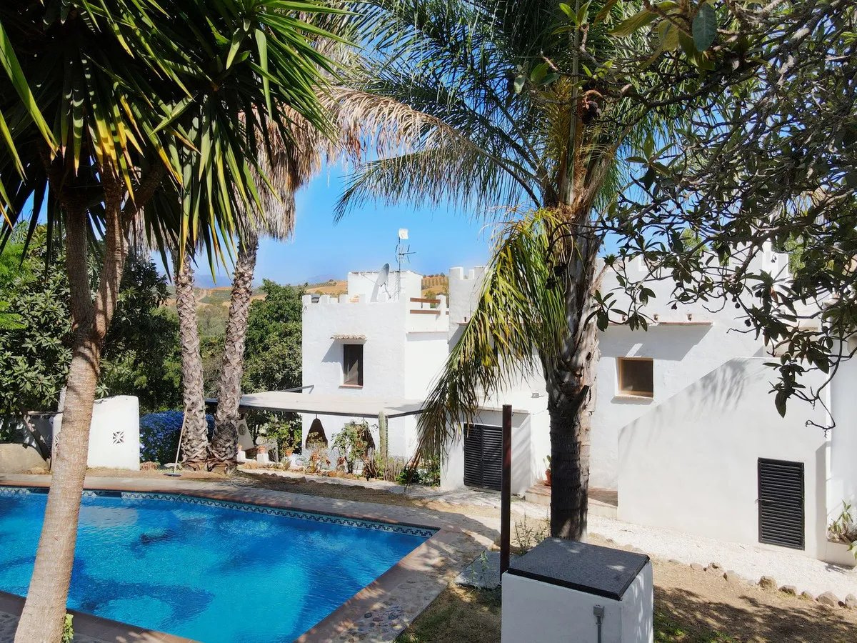 18e45165-bbd0-4c84-bda2-429727a33374