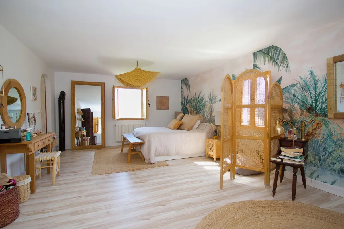 238f147e-99e6-4c8d-a2b5-3c608388109e