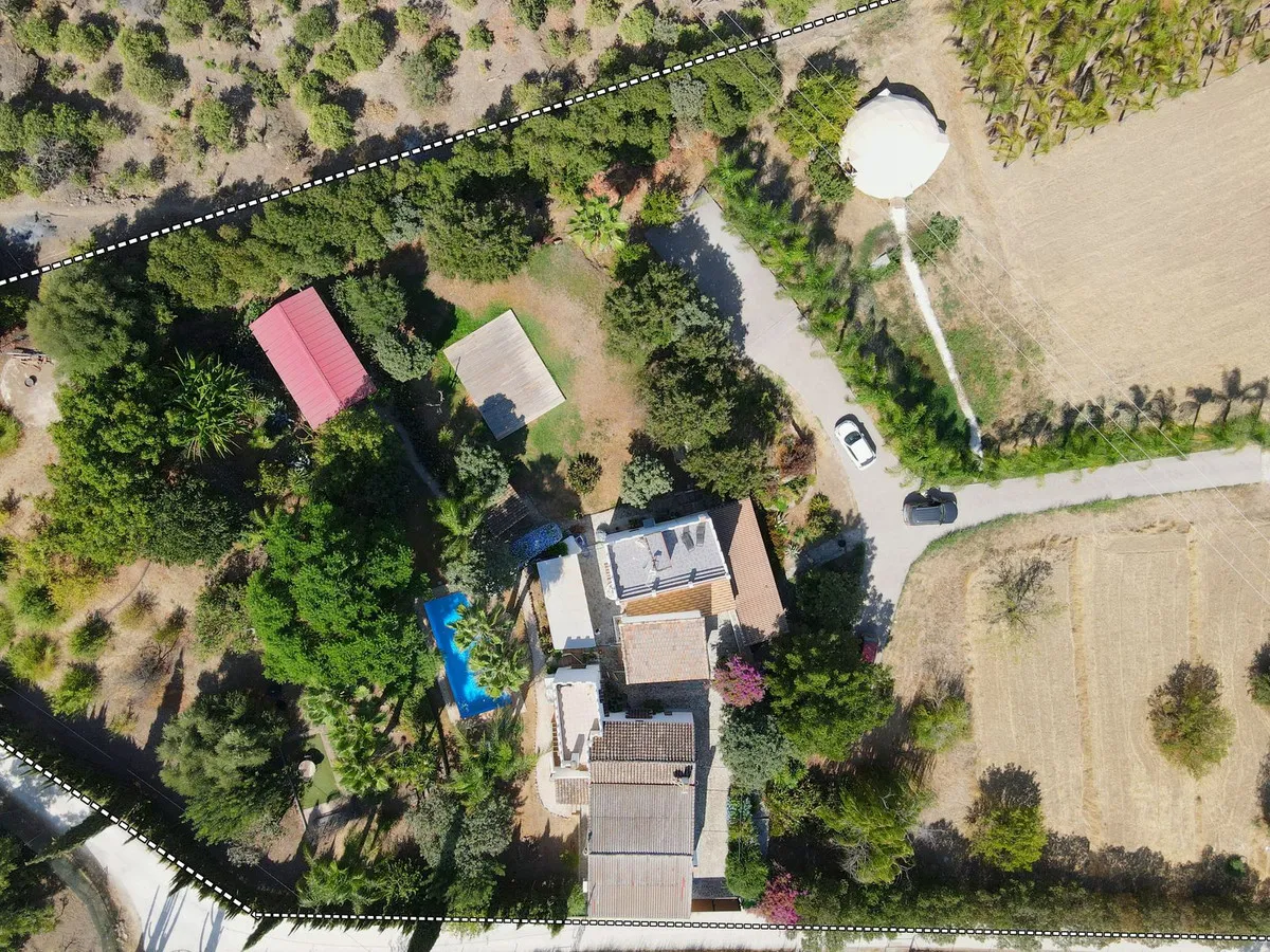 ecd887de-8eb7-4e95-9d2e-f49770b60ca8