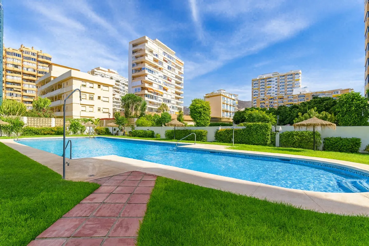 1a9a5a7e-db78-477c-ad52-c08e850e452d