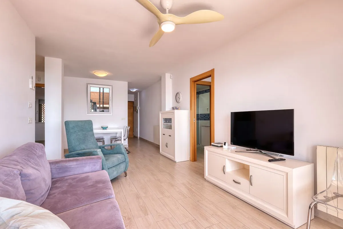 1c86f17d-0c27-472a-84de-149f19cd5c64