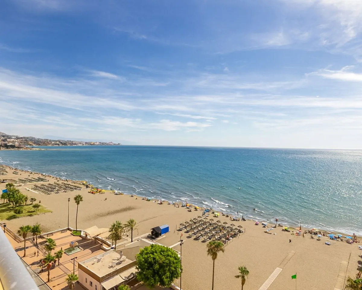 5fc04d59-4076-4949-96d3-69b250565cf7