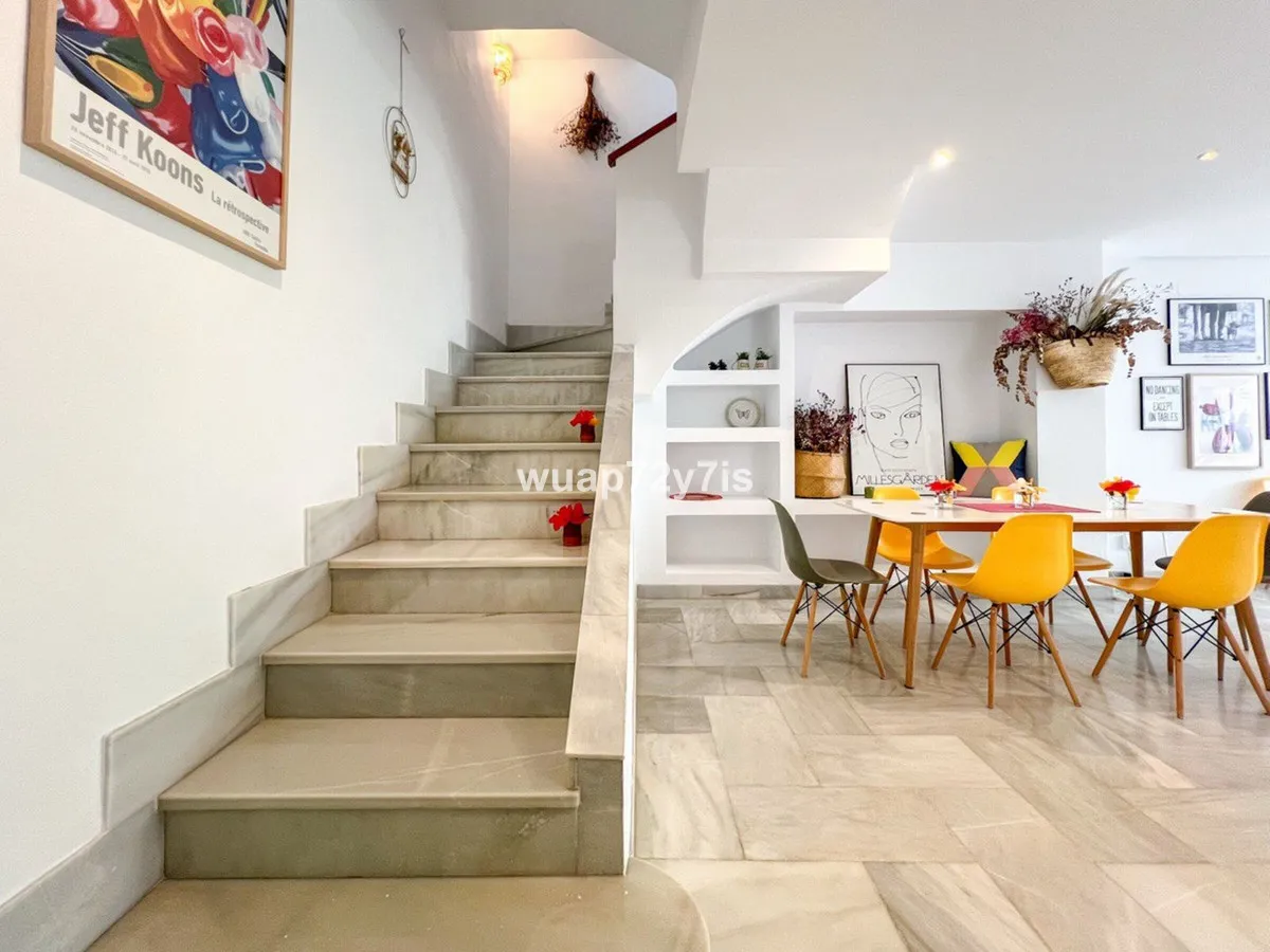 561e275b-b1c8-4382-91b0-8f533f22969a