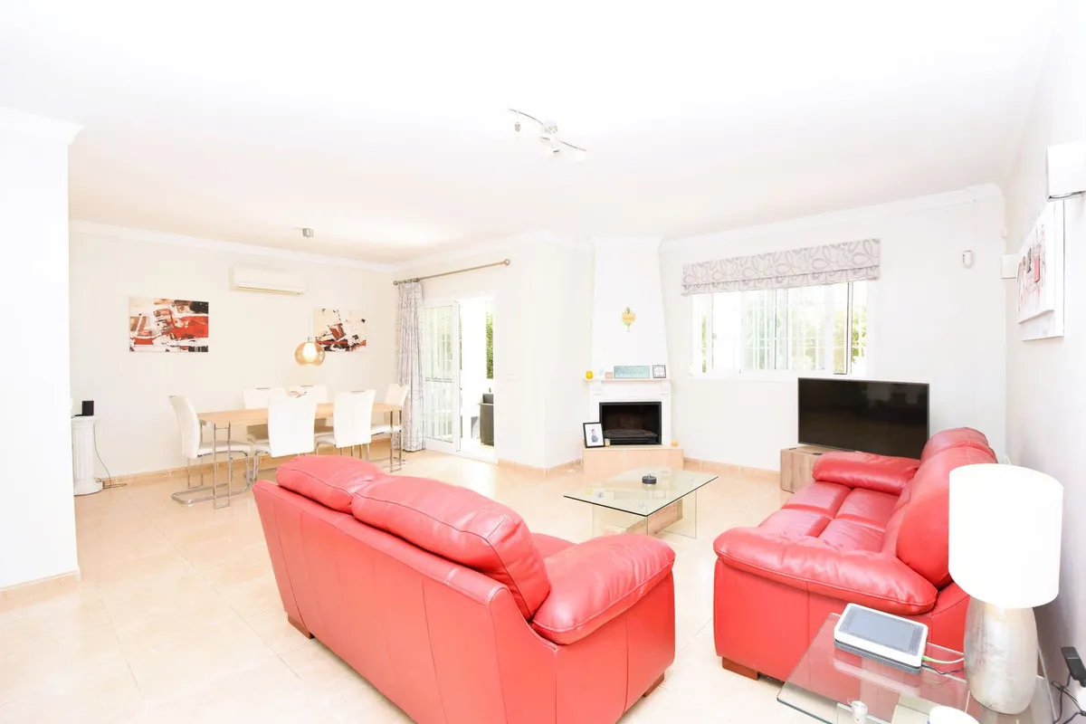 e5729f9a-f044-4814-89ac-7ee2f04ec4ea