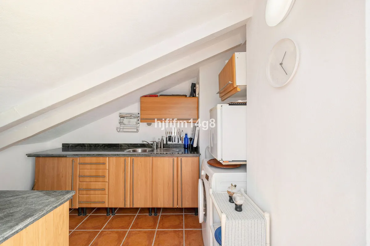 5034d5a9-57e9-40a7-97ce-45ccdb9ea7b7