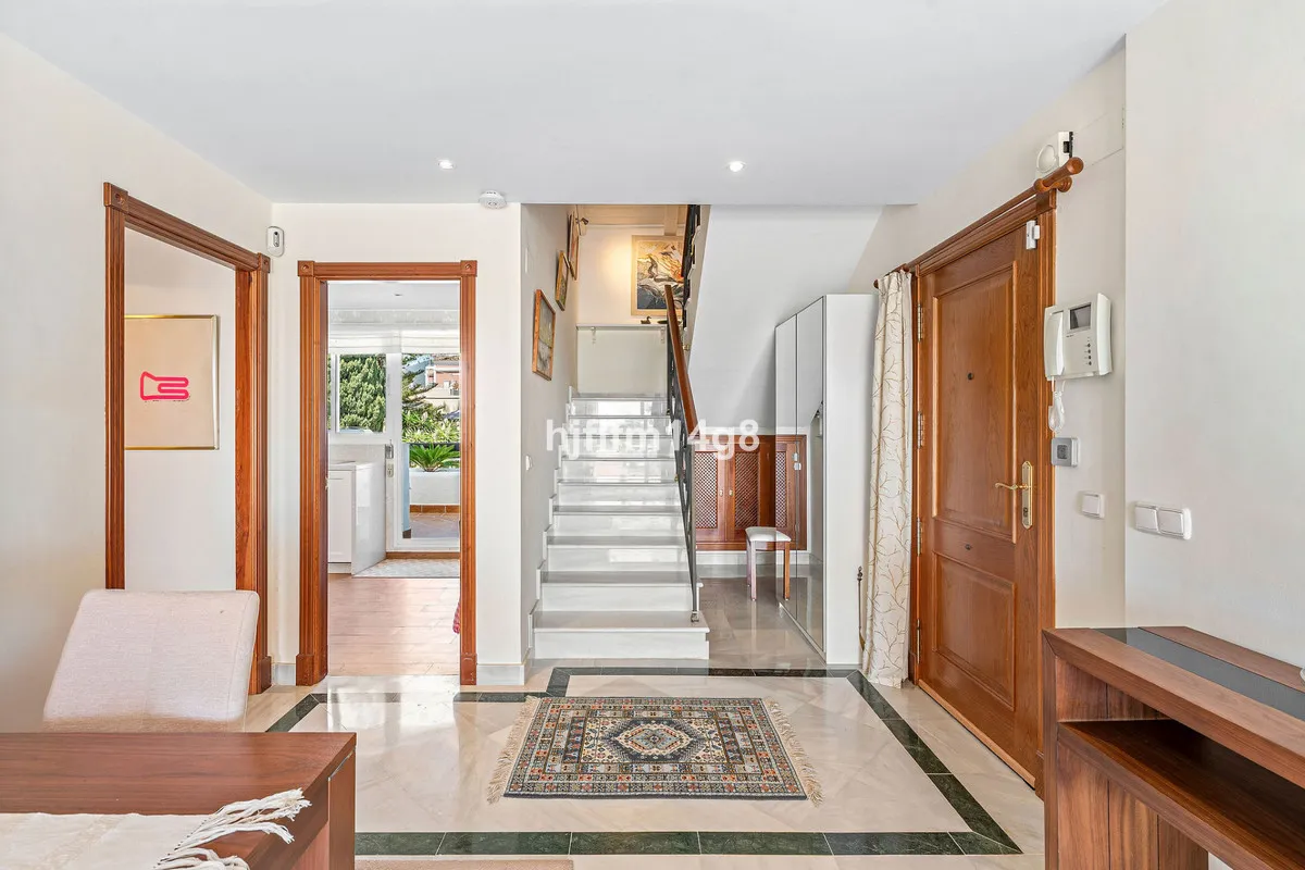 87966068-5e4d-4a88-82ef-b7056deed2c0