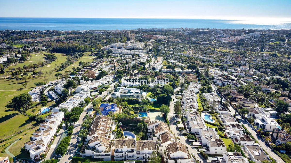 c8feff9b-0cb3-4ef7-b822-4f278961f6e3