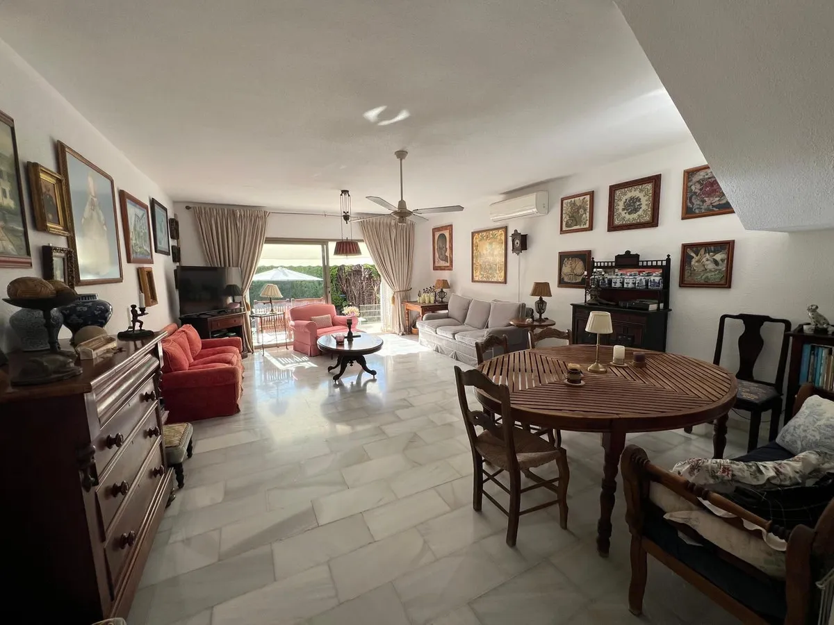 15b2f7fb-ed01-4e9b-81a3-64ffa3fdd252