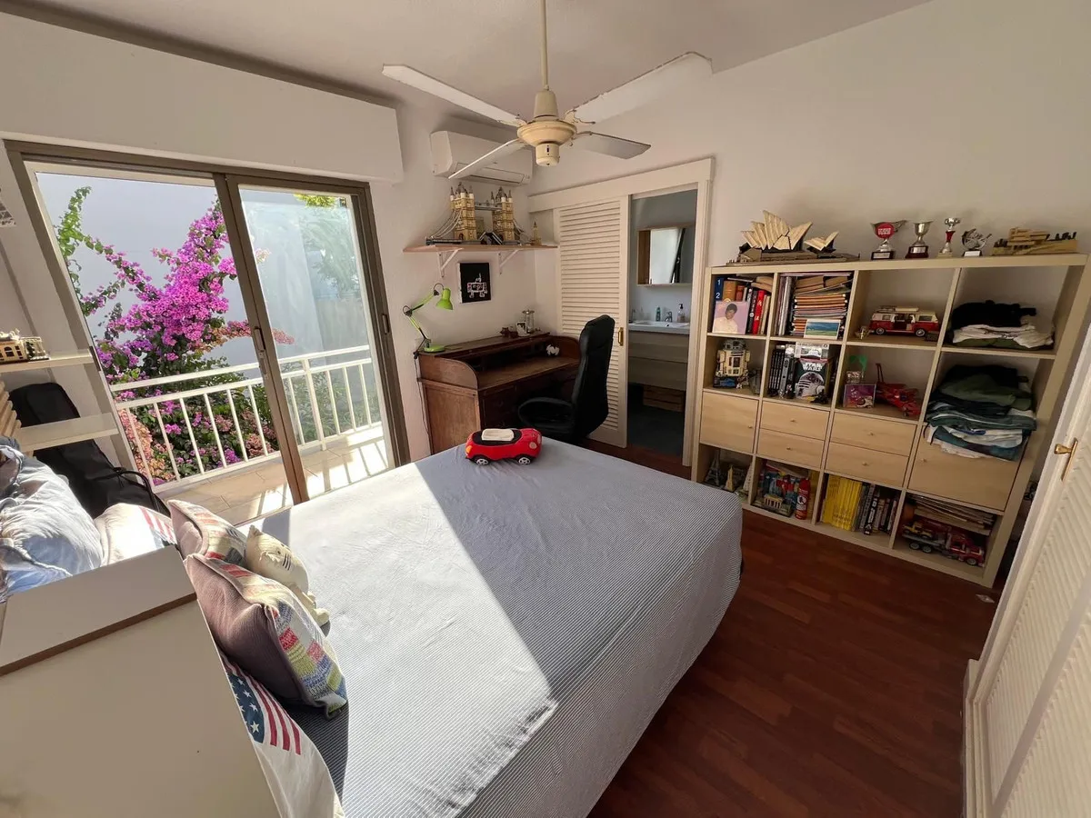 5ddf02a5-bff0-4a00-834b-1c8b13ec1dcf