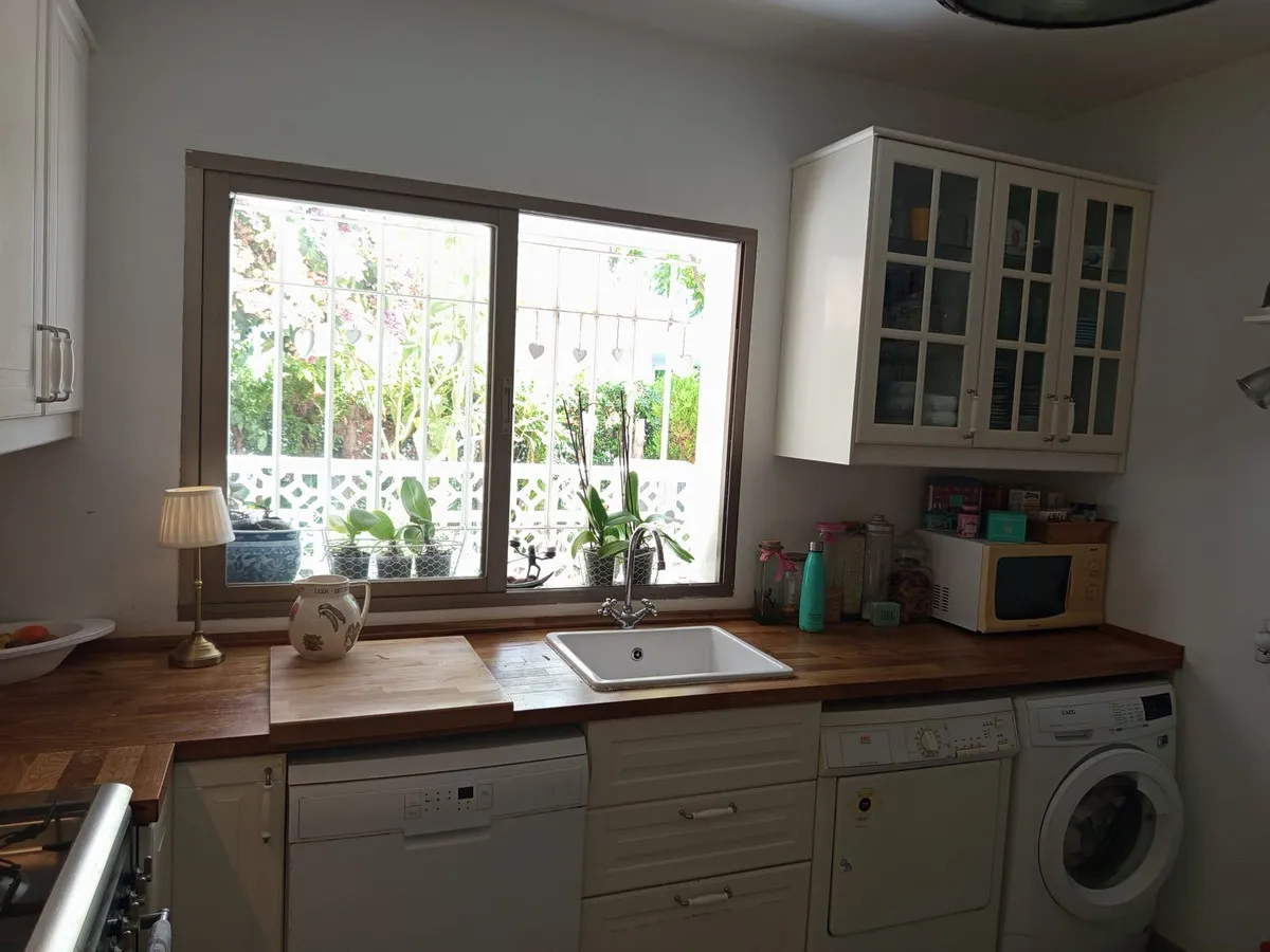 61394ce4-519b-42dc-b944-2d3efa0705ad