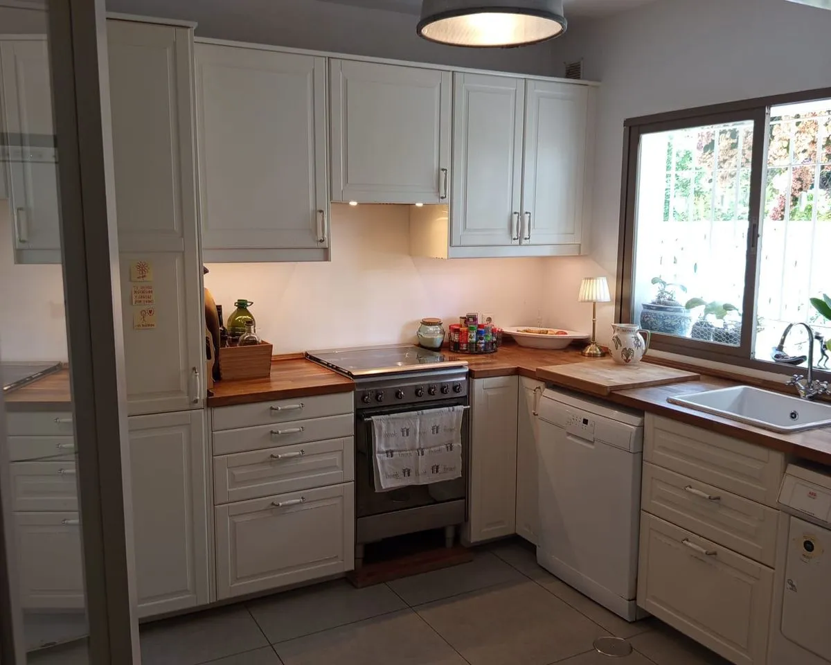 fe03013e-0da8-44ac-b252-83a9c5dcb1ee