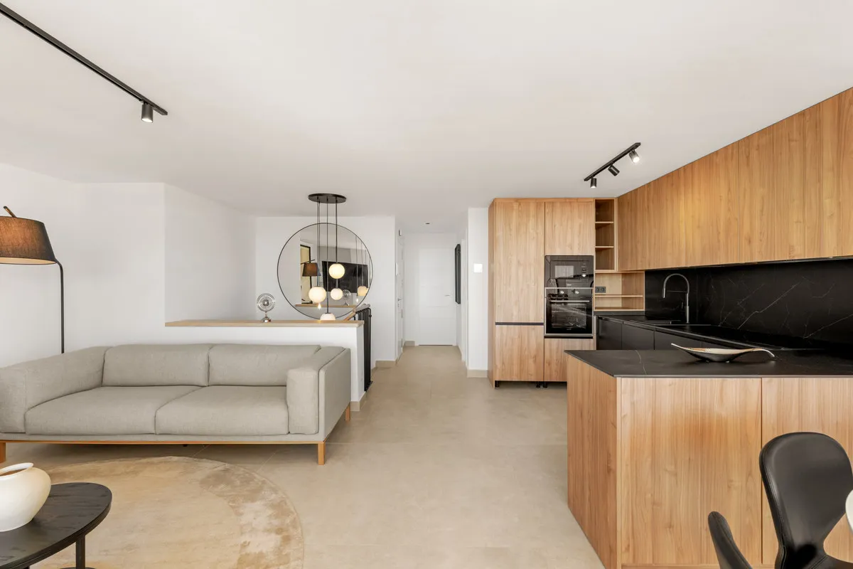 47c119ec-ec86-400f-a74d-d39f00970074