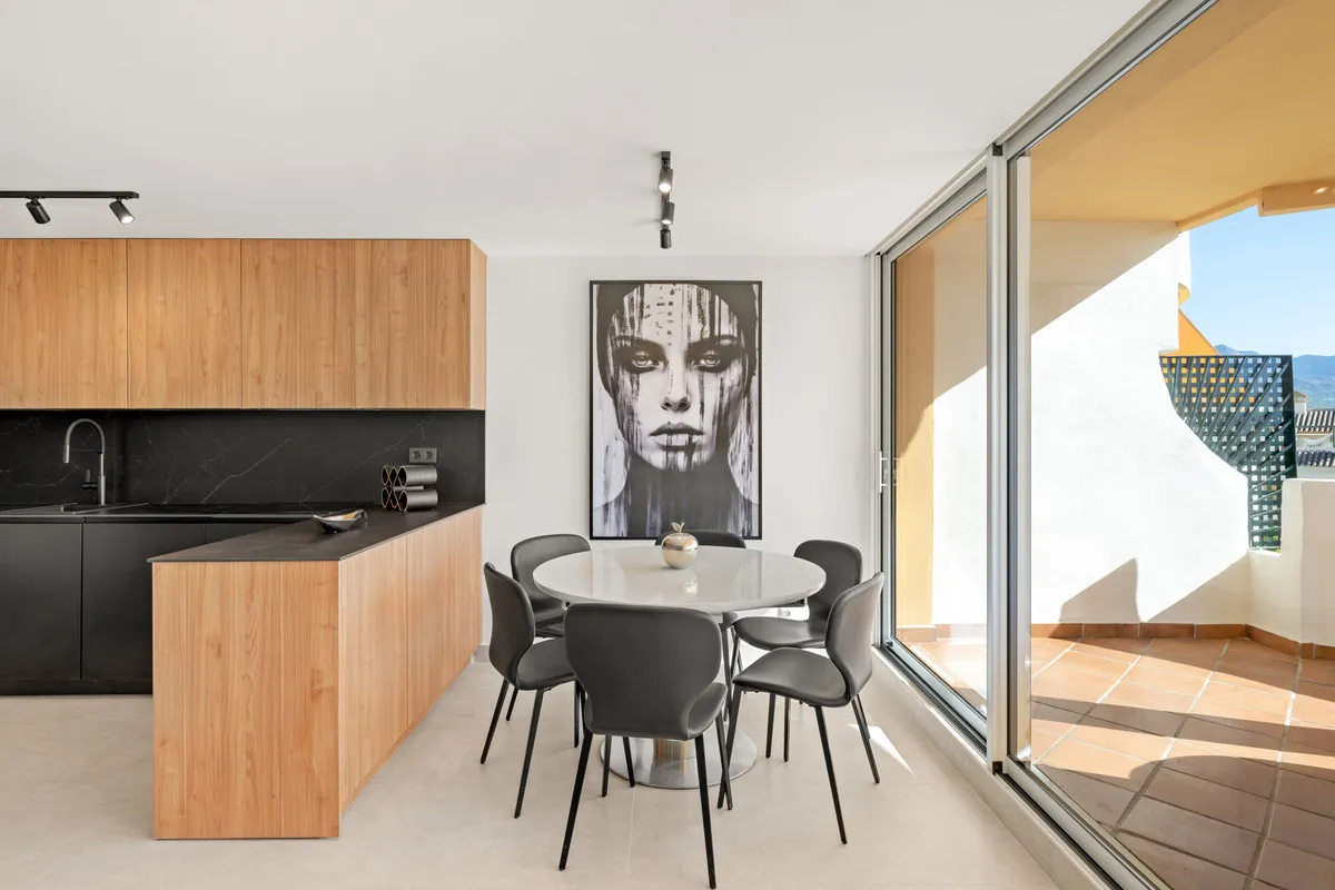 de0a6fae-49ec-493c-98b4-902e7aa43535