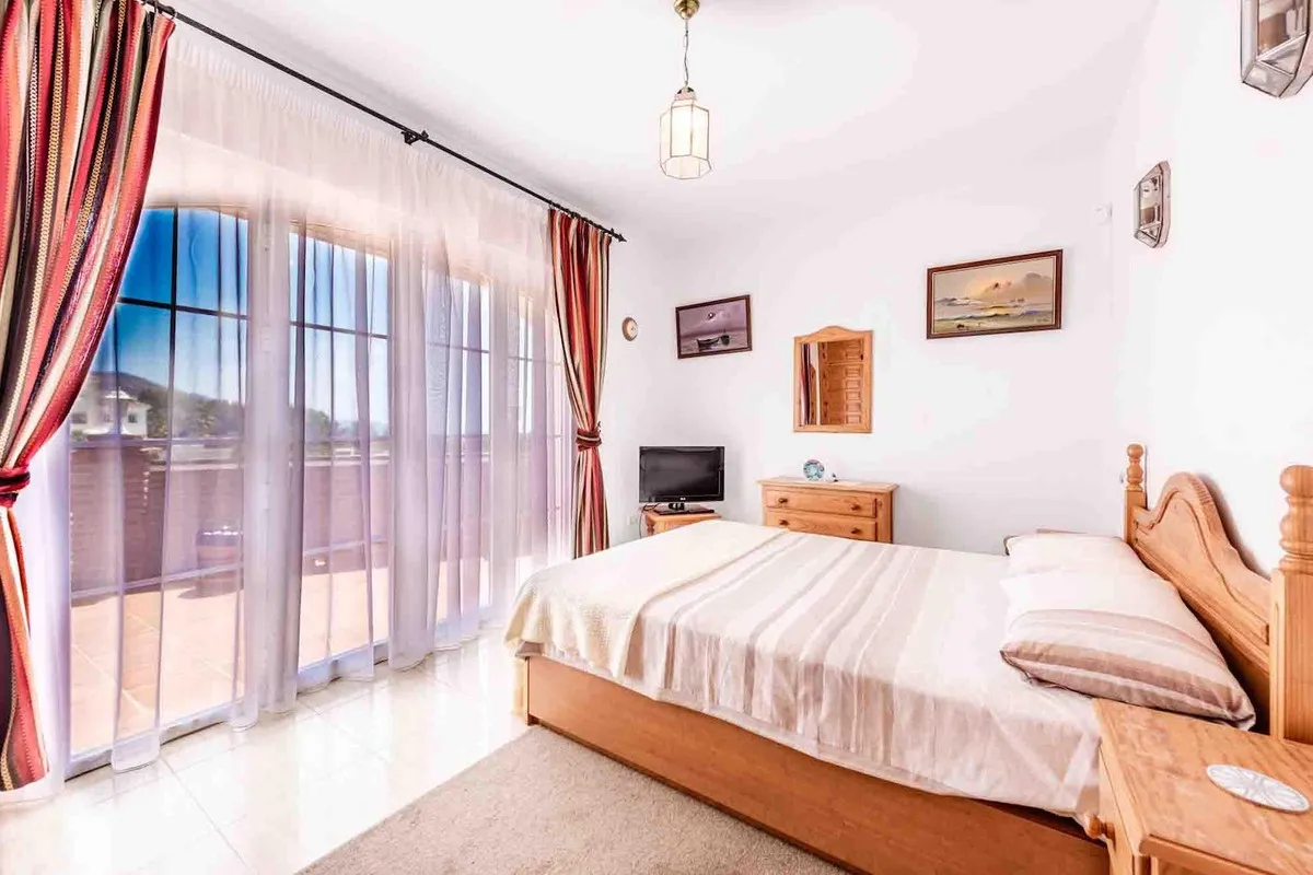 9628ddc7-3f5c-4ccf-aa8b-c51a4b79cb19