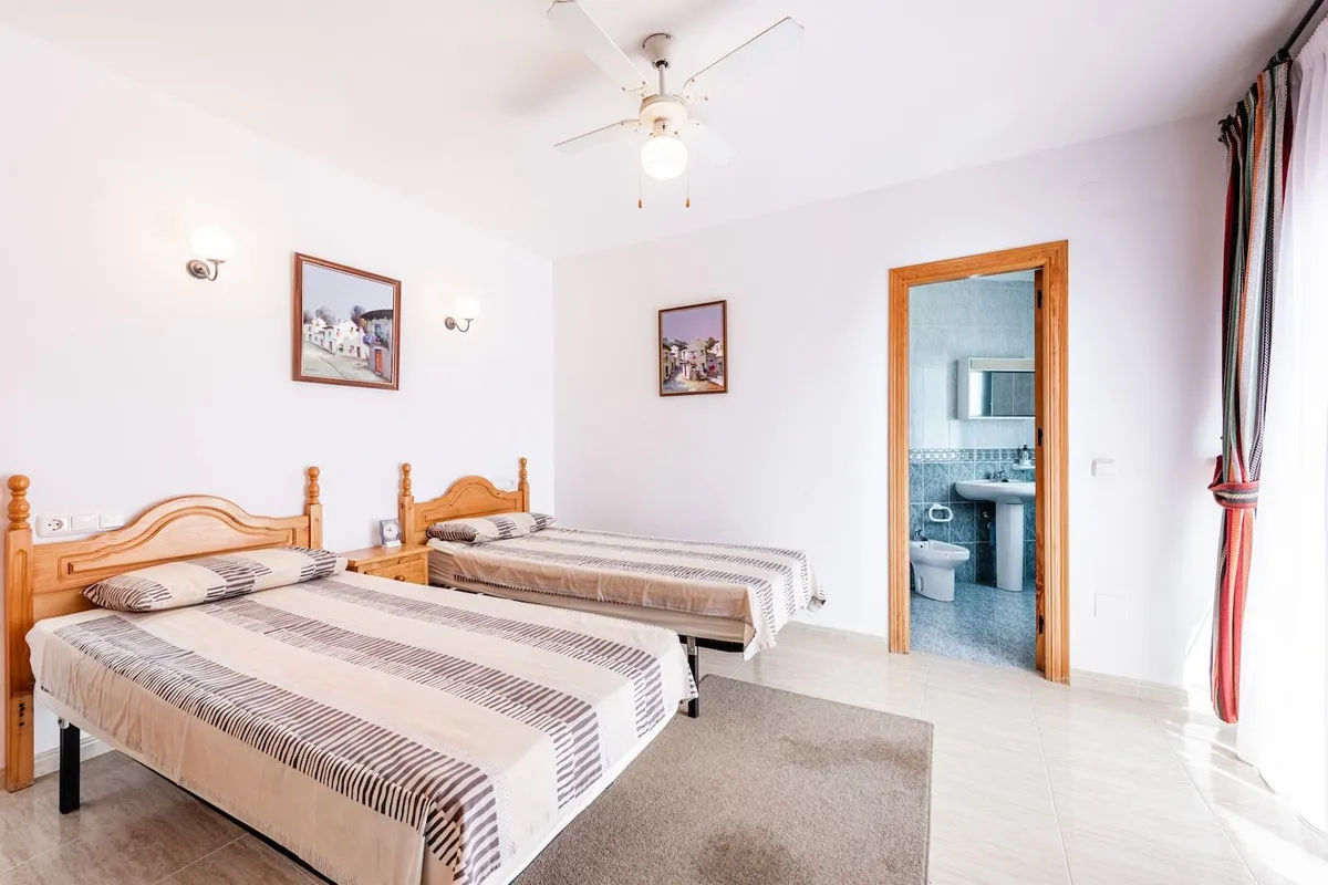 9a494ec9-b431-4b75-ad53-3d396c5ae038