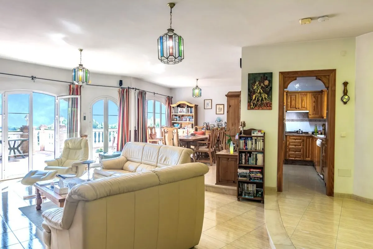 c9375018-8825-4dc6-ade7-54f4ab2dc0e5