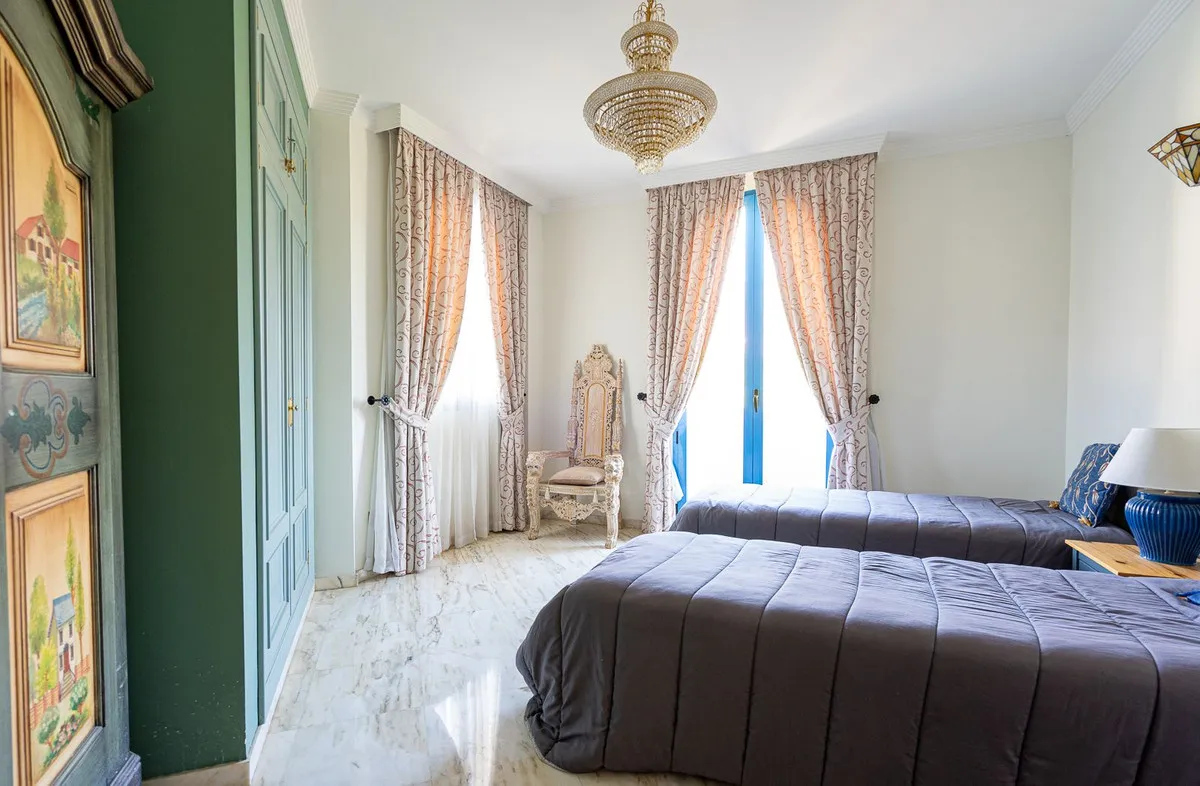 a9fbdff8-09de-4324-8820-fbc0387195f2