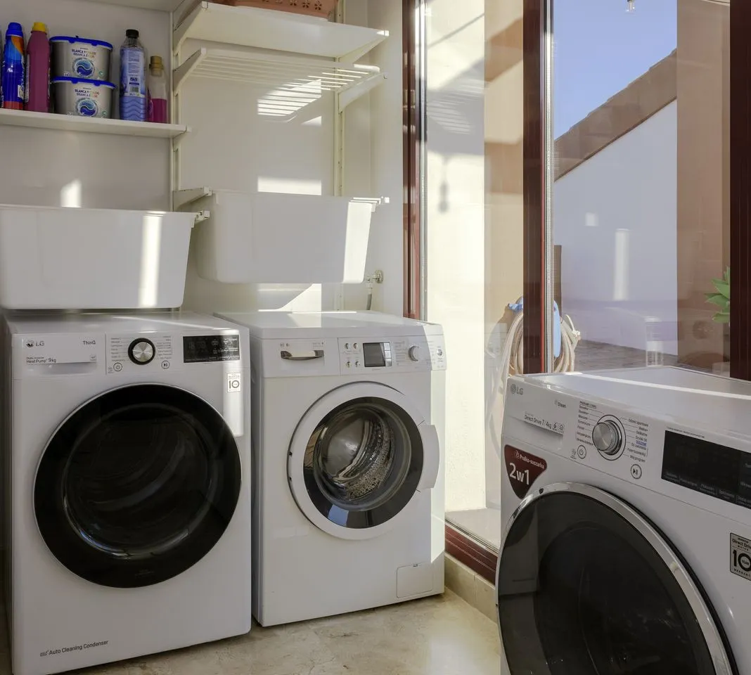 0543cb36-e896-48ac-bad9-75e88d07bfab