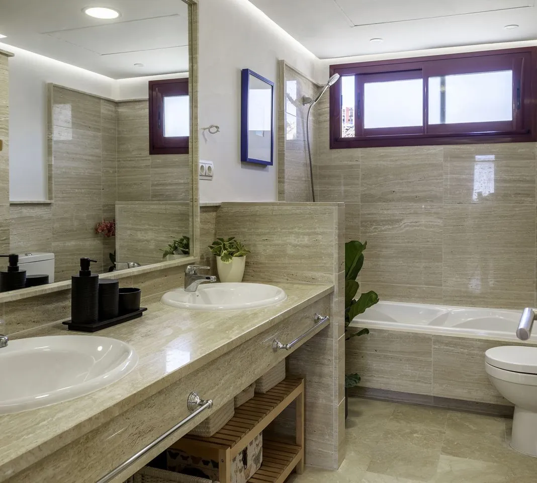 63034531-9fbd-44bd-bc68-55cccb8701e3