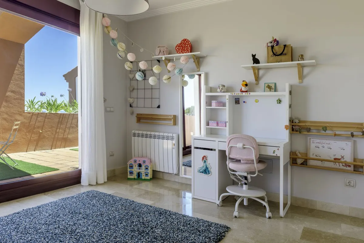 ab95d95c-7f37-4a09-a452-58de3cd4867e