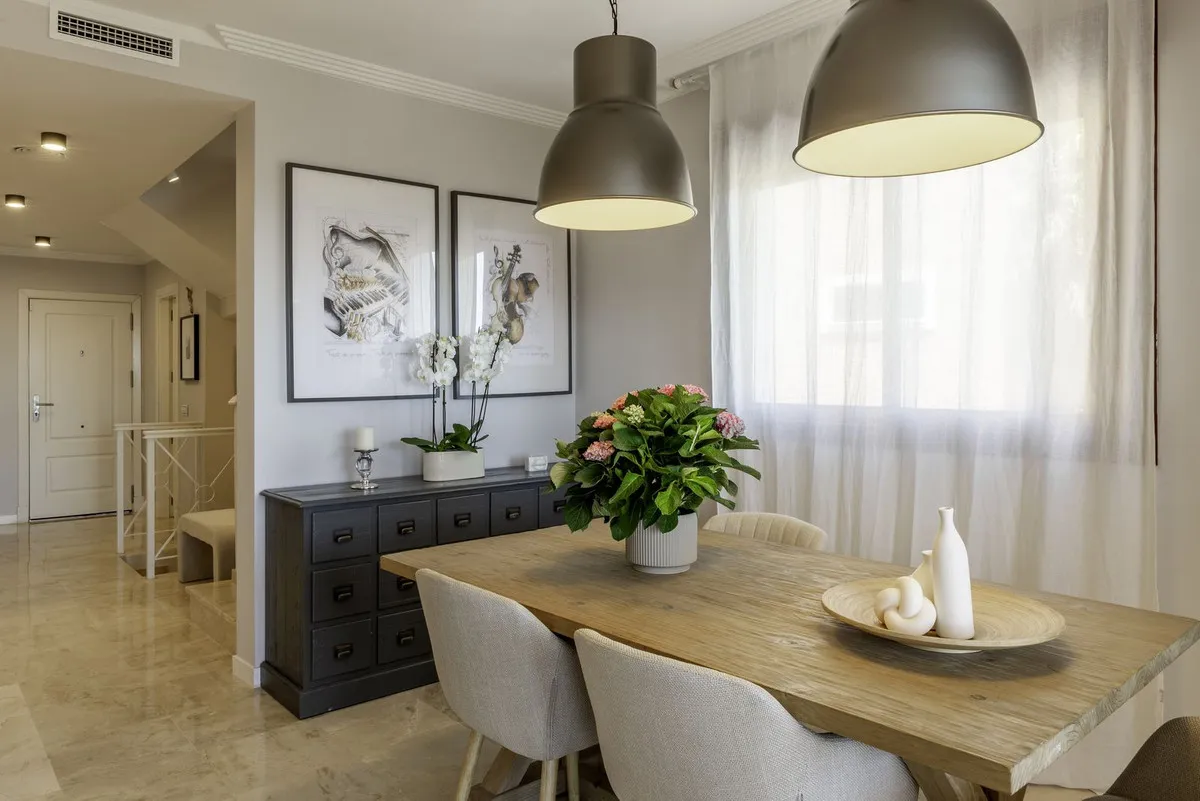 fe66bc1b-3bd7-41cd-84ff-75cb1231e6cb