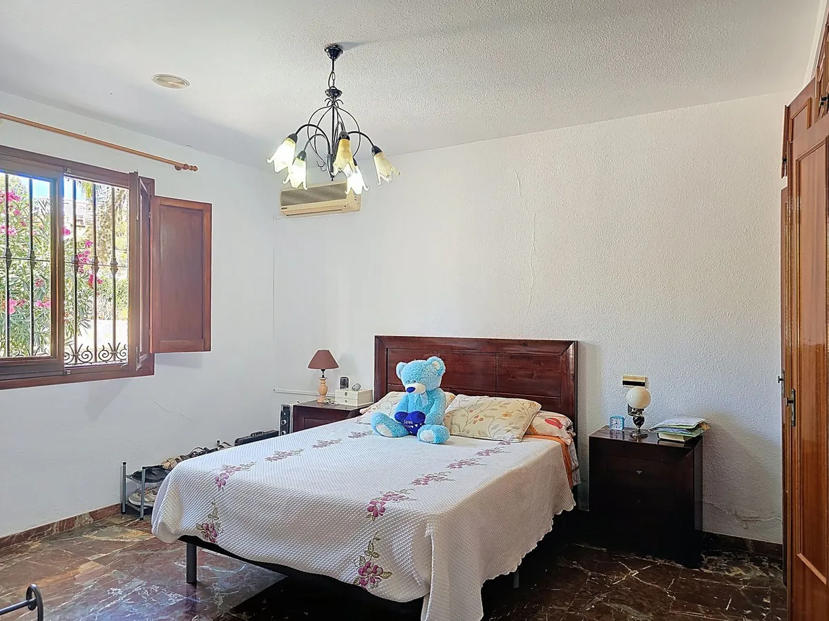 1a5f8c48-3327-42f9-9391-ae4740d895c3