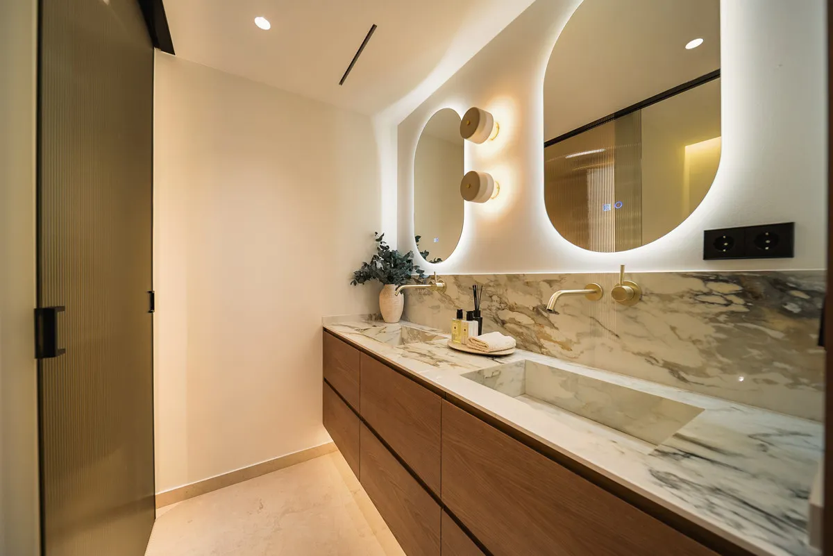 caad04c4-0c95-4a66-880e-b74183736ce8