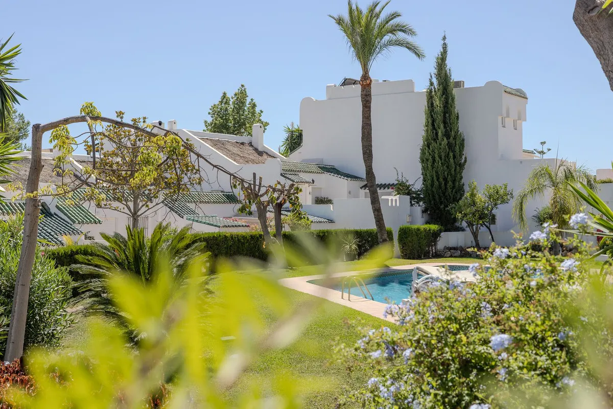 56ae99d6-efca-4e47-a6bd-d1e3c08bd954