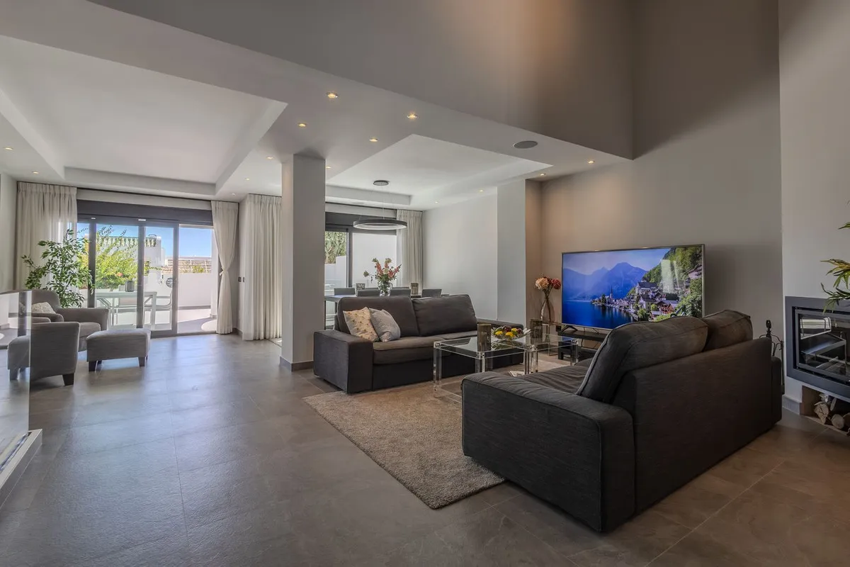 7201f454-3508-43e0-b982-be865f9760b8