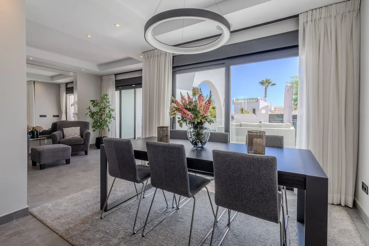 e67efb4d-b089-48d6-809b-ee3db10fb6df