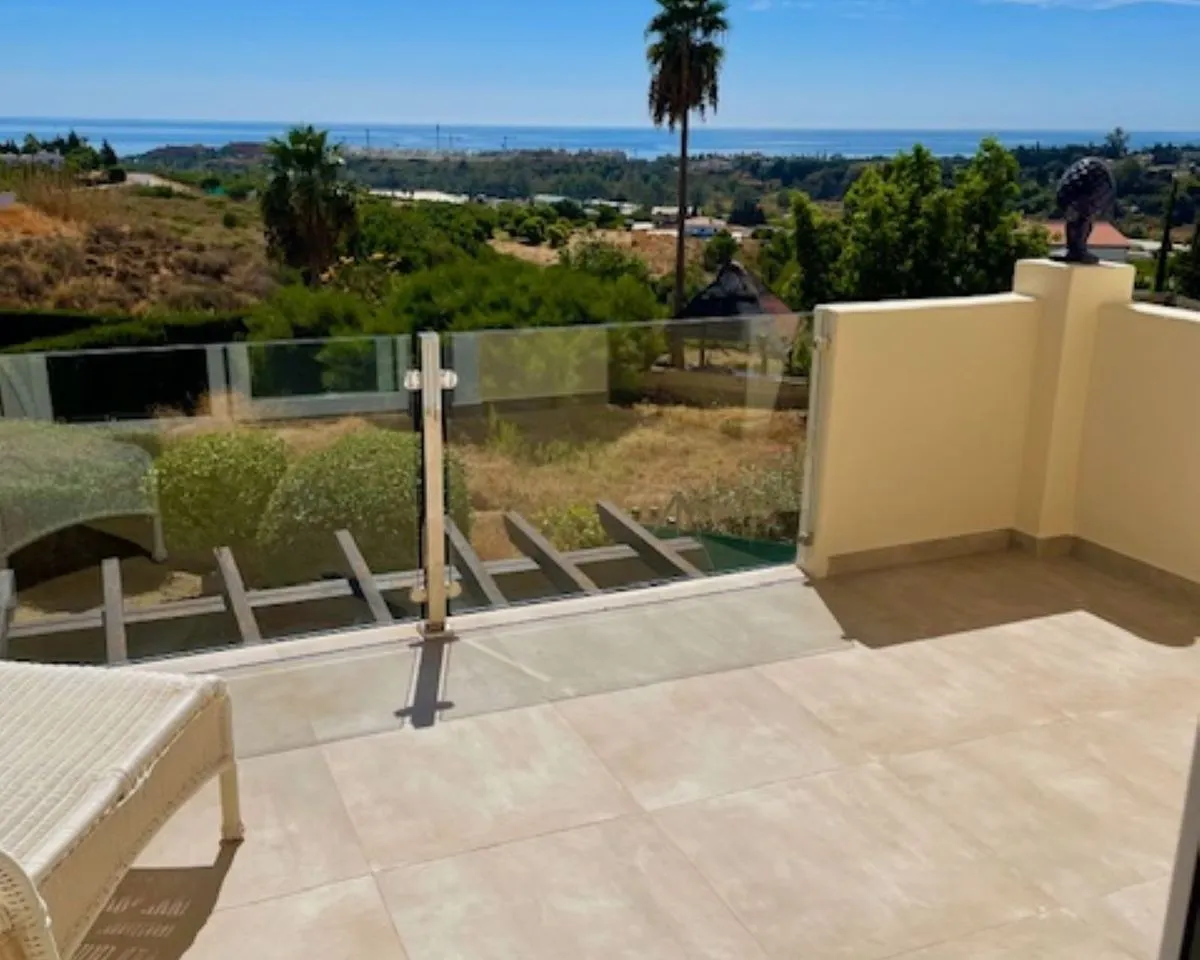 08ad025b-fbbe-45dc-ab5a-61f5dd01b50e