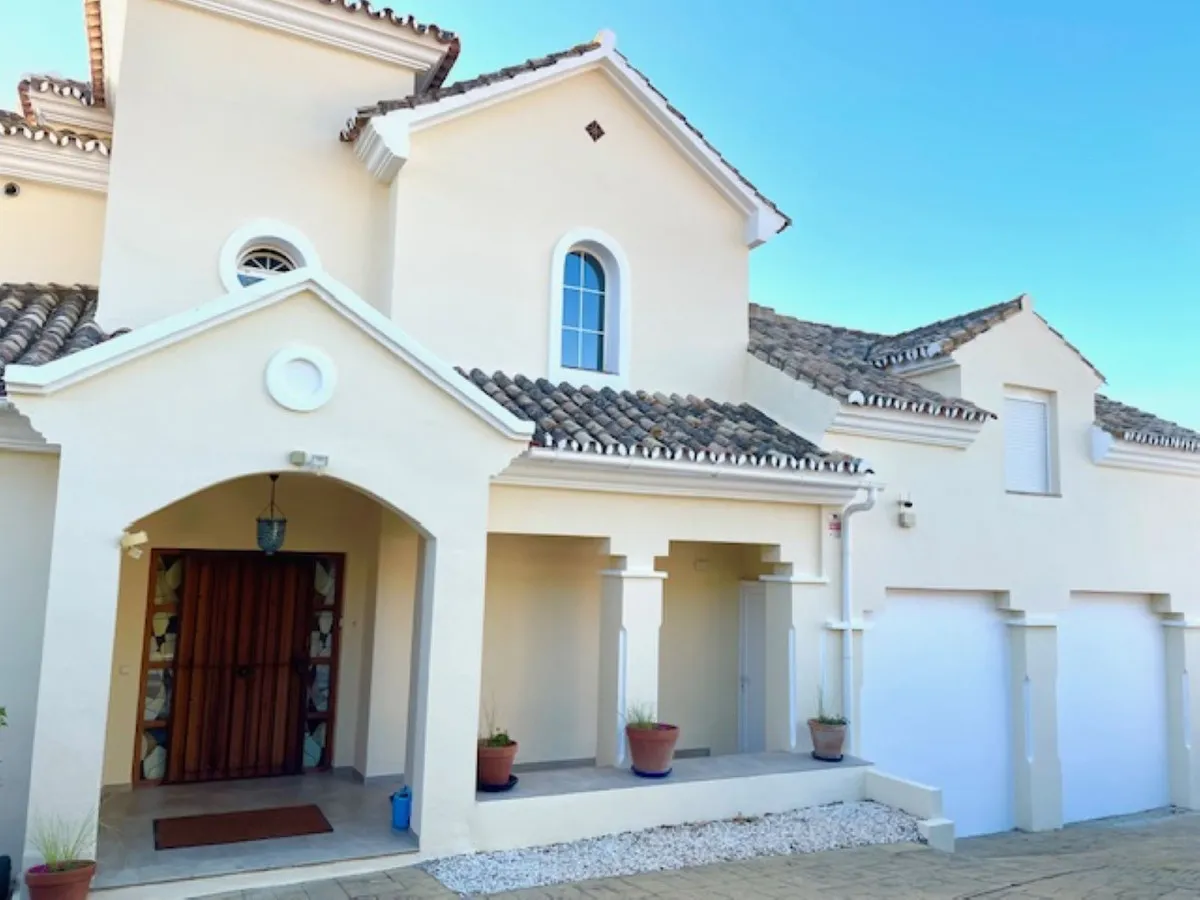 4e9bc5d9-58ec-48b4-baca-af91719096cc