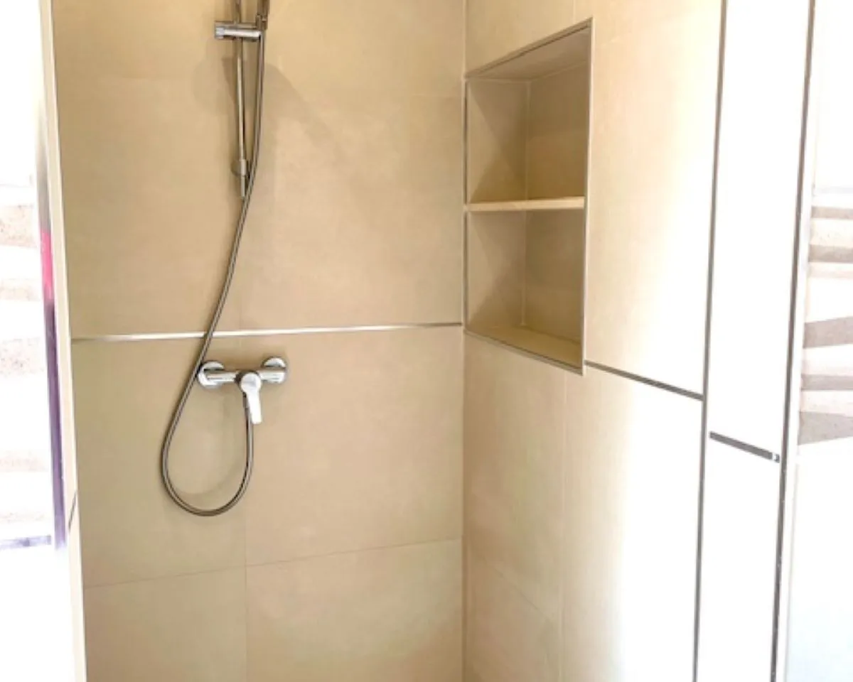 7c62ba4f-aa87-40c6-8395-5dea997c4def