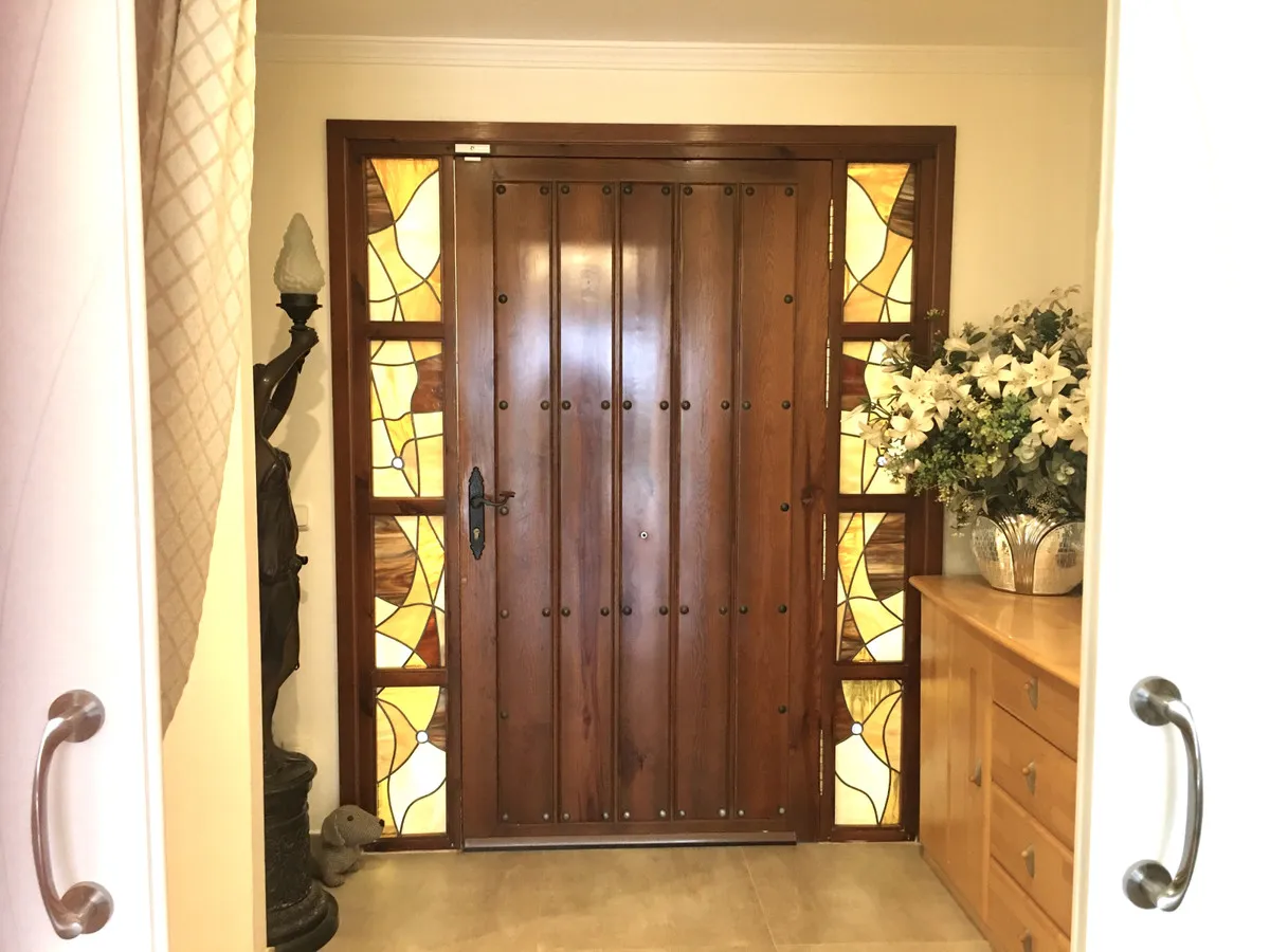 b746a7bd-9eae-40f4-ae26-28457223d075