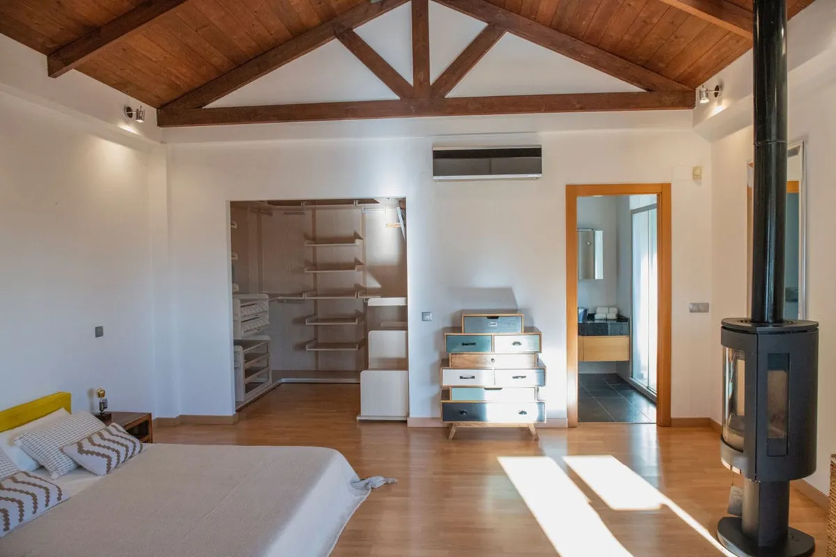 38fe1b1a-c24e-449b-8266-ffd87b40fe18