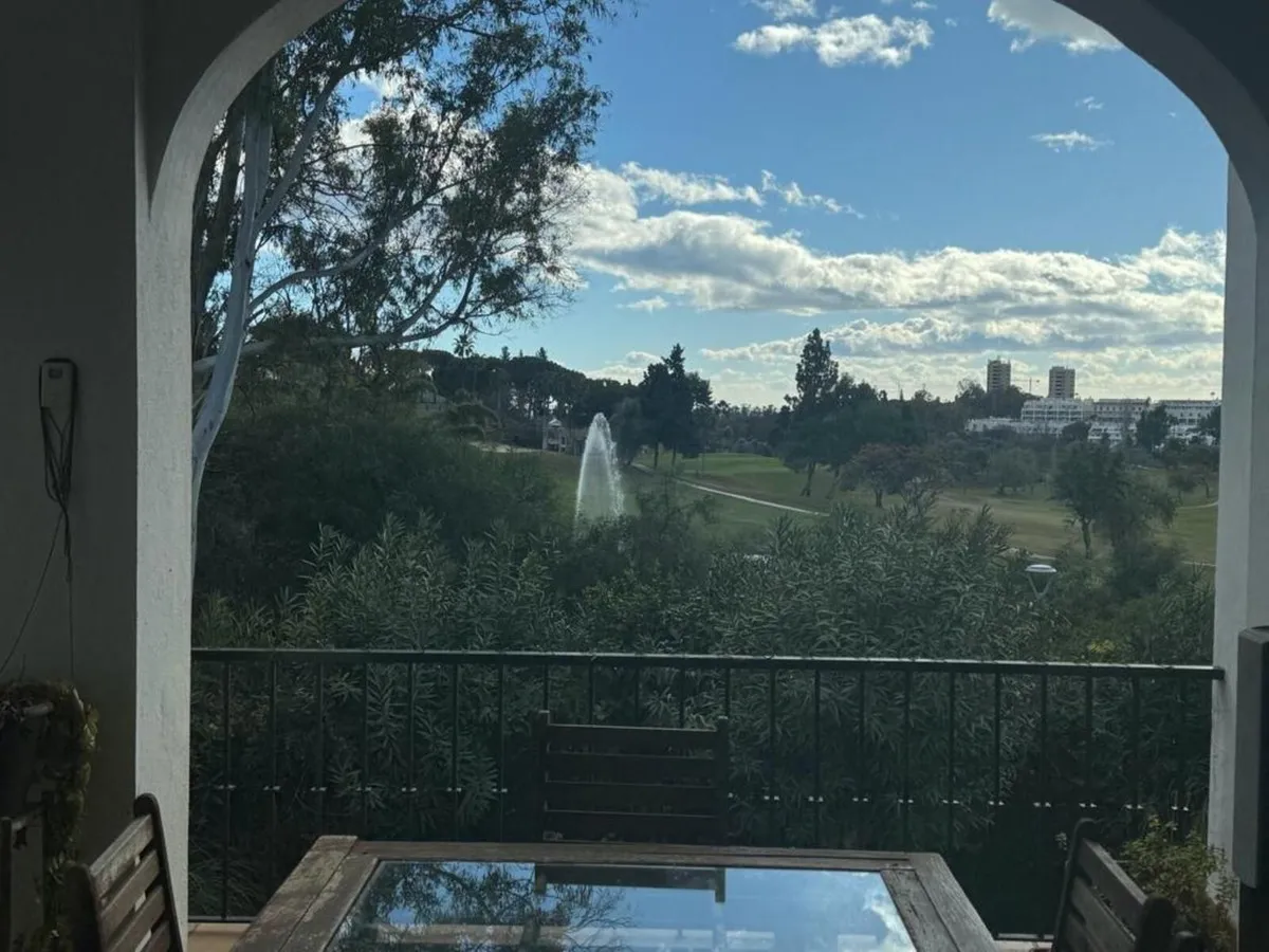 c4044503-b5dd-4996-adb2-676e6d8bdc44