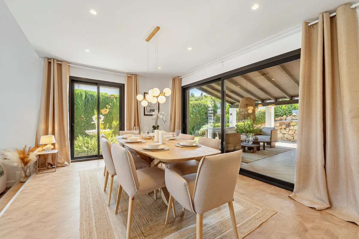 4f6e6c35-b586-4c4c-baa3-2f497b377588