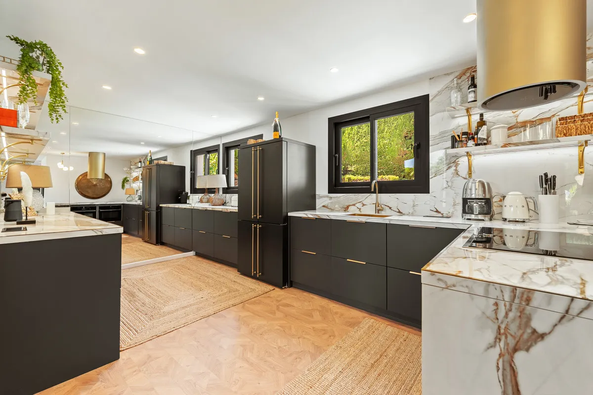 a80fc81d-6d8e-46fd-a485-36146bfa1a61