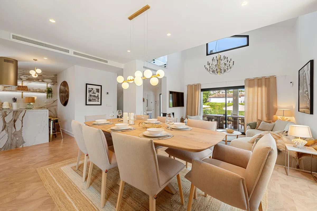 d2d4c200-343b-406b-bdf8-ab15fec34812