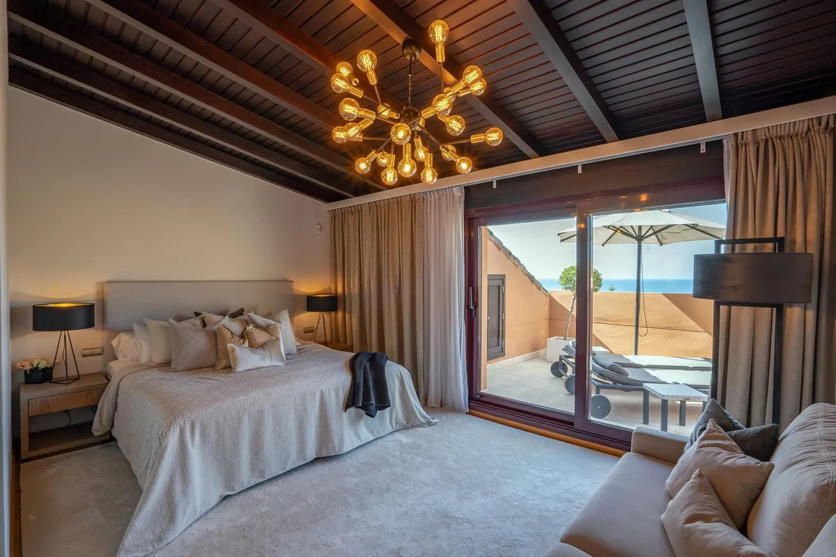 51a56bdc-3acd-4f04-a6fb-edc29c84a138