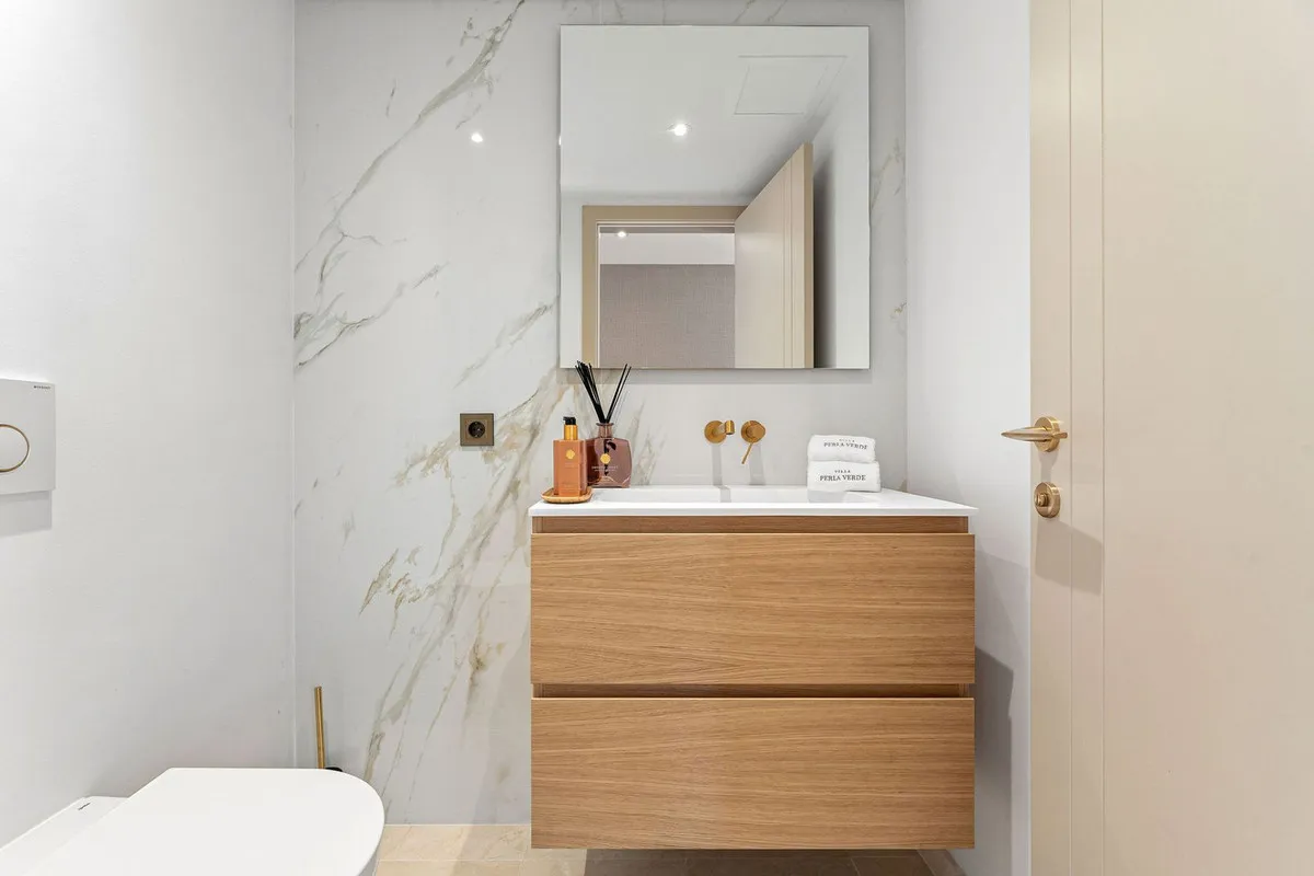 b61d7da4-6dba-4f10-bcf7-0670722cbe67