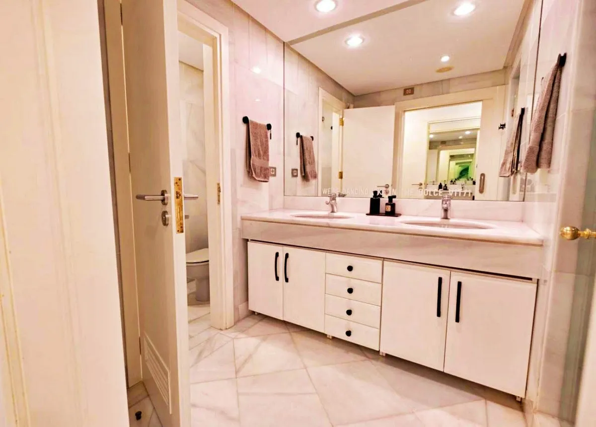 5b34b091-6c2a-45ba-9a8d-a68513d5588f